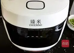 Illustration of how to make braised rice with king oyster mushroom and sausage 9