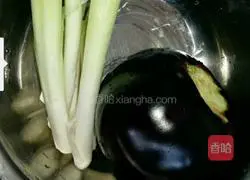 Illustration of how to bake eggplant meat in a box 2