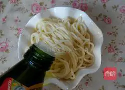 Illustration of how to make sesame cold noodles 8