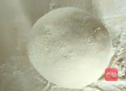 Illustration of how to make scallion rolls 7