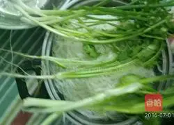 Illustration of how to make fried rice noodles 1