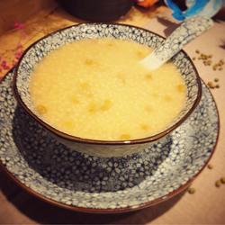 Mung bean and millet porridge