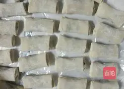 Illustration of how to make spring rolls 6