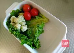 Chicken Rice Ball Bento Box Recipe Illustration 8