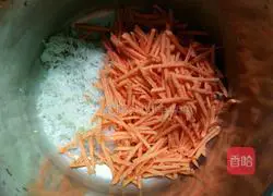 Illustration of how to make sweet potato shredded porridge 3