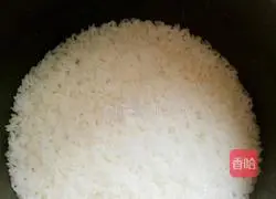 Illustration of how to make mung bean and mint rice balls 3