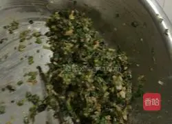 Illustration of how to make meat and three fresh pot stickers 2