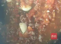 Illustration of how to make spaghetti bolognese 6