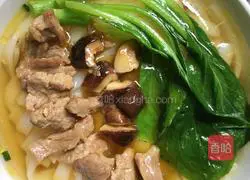 三Illustration of how to make fresh rice noodles 6