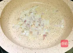 Illustration of how to make tomato, chicken and cheese stir-fry rice 6