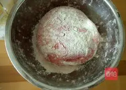 Illustration of making flower rolls 4