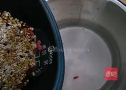 Illustration of how to make eight-treasure porridge 2