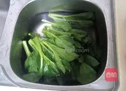 Cantonese Style Cured Meat Claypot Rice Recipe Illustration 3