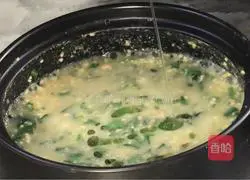 Chrysanthemum minced pork Illustration of how to make millet porridge 8
