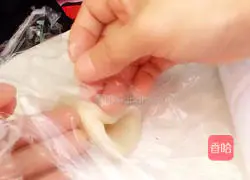 Illustration of how to make mango glutinous rice cake 12