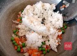 Bacon Corn Sausage Illustration of how to make baked rice 7