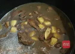 Illustration of how to make claypot rice 6