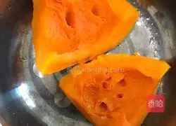 Illustration of how to make pumpkin hair cake 2