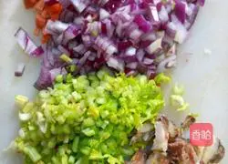 Illustration of how to make sausage and cheese baked rice 3