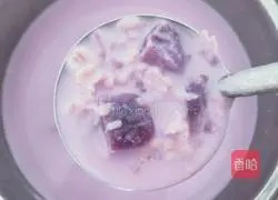 Illustration of how to make purple sweet potato milk oatmeal porridge 7