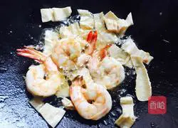 Fried rice noodles with celery and cinnamon Illustration of how to do it 9