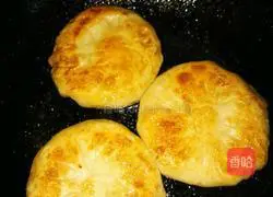 Pork and Cabbage Pie Recipe Illustration 18