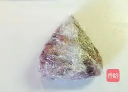 Illustration of how to make simple rice balls 6