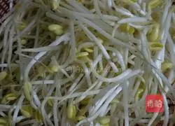 Stewed Beans Illustration of making noodles 4