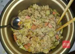 Illustration of how to make braised rice with ham, vegetables and grains 3