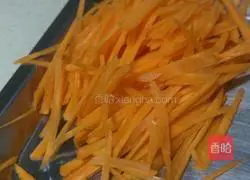 Illustration of how to make cold noodles in summer 1