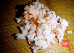 Illustration of how to make small rice balls with seafood and mixed vegetables to make children fall in love with eating 4