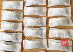 Illustration of how to make pot stickers 2