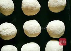 Illustration of how to make homemade hamburgers 12