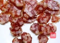 Illustration of how to make sausage baked rice 3