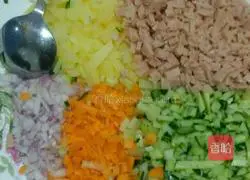 Illustration of how to make colorful rice balls 3