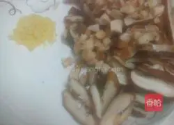 Illustration of how to make mushroom and chicken porridge 2