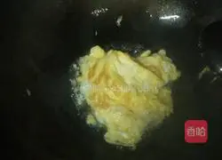 How to make fried rice noodles with eggs Illustration 1