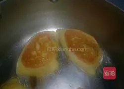 Illustration of how to make a mixed noodle box 8