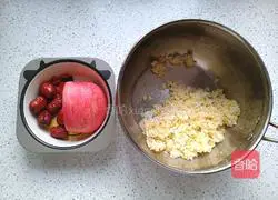 Apple and red date porridge (lazy version) recipe 1