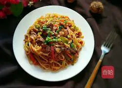 Illustration of how to make fried rice noodles 9
