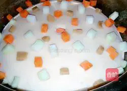 Illustration of how to make brown sugar strawberry cake 6