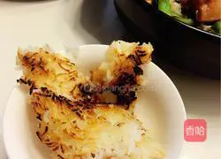 Illustration of how to make claypot rice with mushrooms and chicken 7