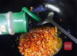 Illustration of how to make Italian fusilli noodles 7