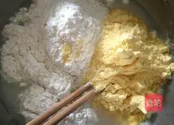 Illustration of how to make cornmeal cake 2