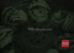 Illustration of how to make meat floss rolls 2