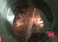 Illustration of how to make red bean and purple rice porridge 2