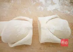 Illustration of how to make plum and rose rolls 10