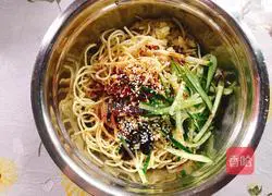 Illustration of how to make cold noodles 5