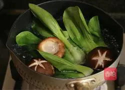 Cantonese Style Cured Meat Claypot Rice Recipe Illustration 6