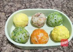 Illustration of how to make colorful rice balls 8